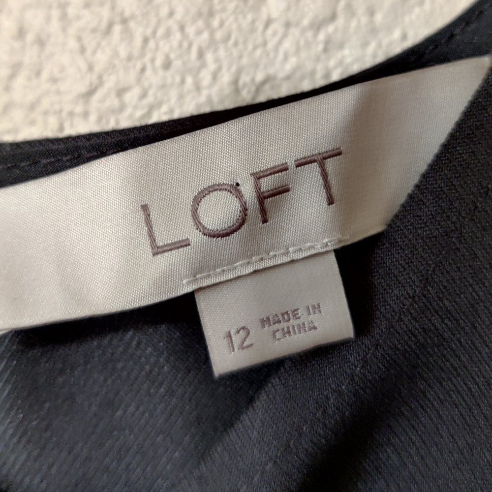 LOFT Ann Taylor Button Pocket Flounce Dress - Picture 9 of 13
